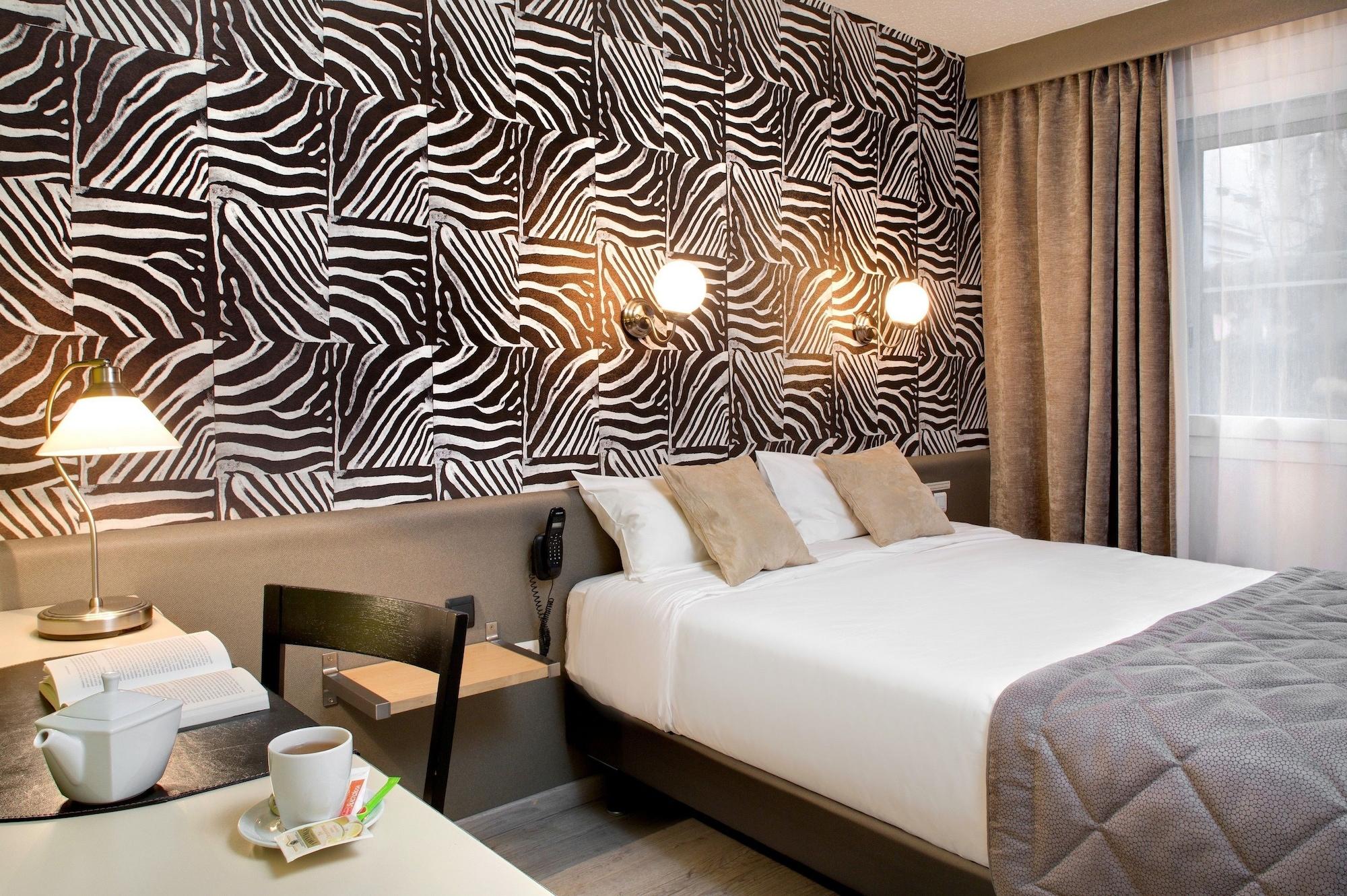 Logis Hotel Du Midi - Saint Etienne Sud Dış mekan fotoğraf