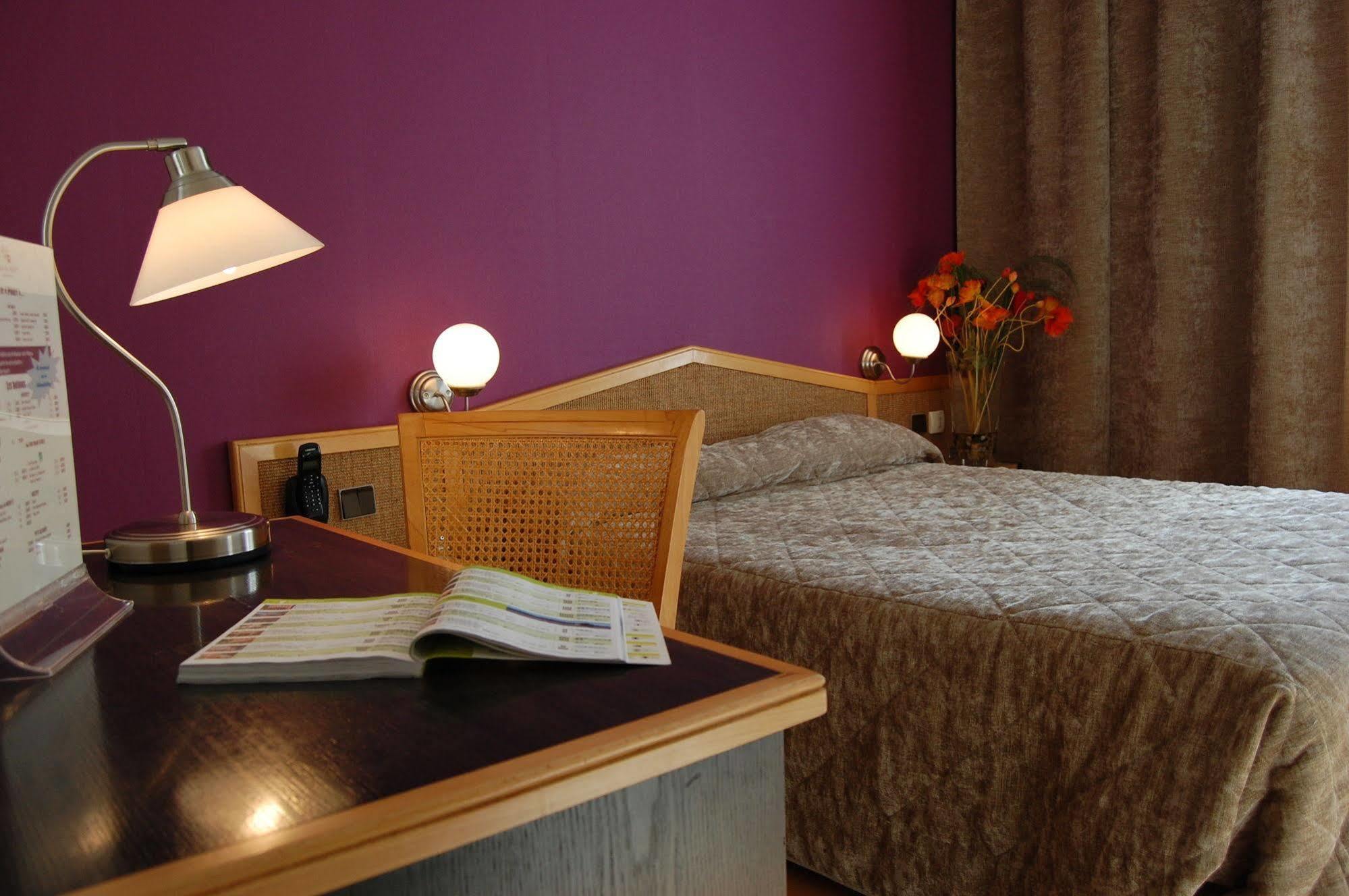 Logis Hotel Du Midi - Saint Etienne Sud Dış mekan fotoğraf