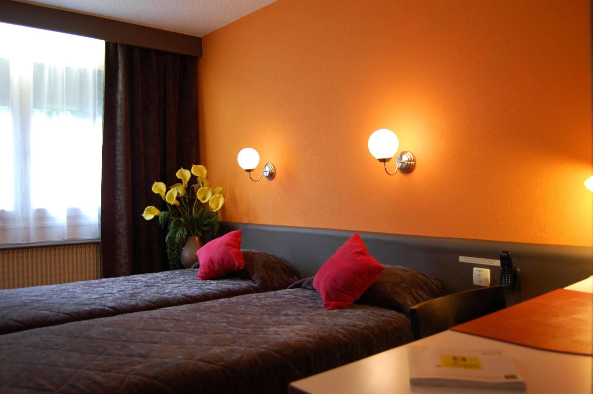 Logis Hotel Du Midi - Saint Etienne Sud Dış mekan fotoğraf